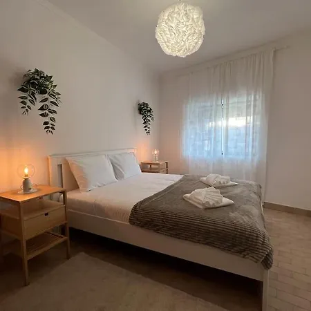 Casa vacanze Escapada Amarela Et Détente Santa Barbara (Lisbon)
